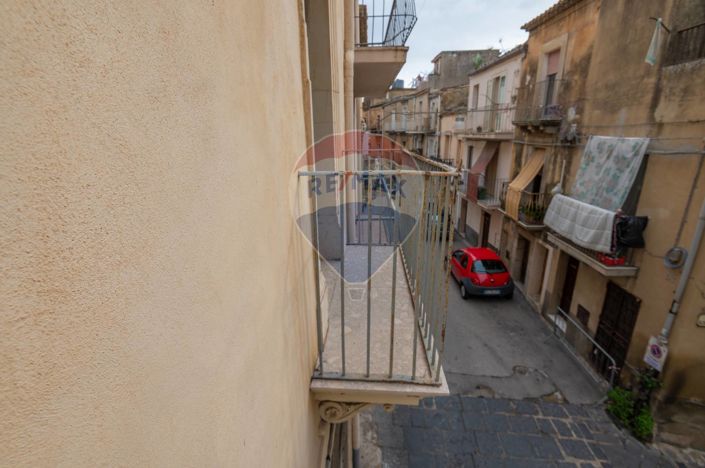 Image No.21-Appartement de 1 chambre à vendre à Caltagirone