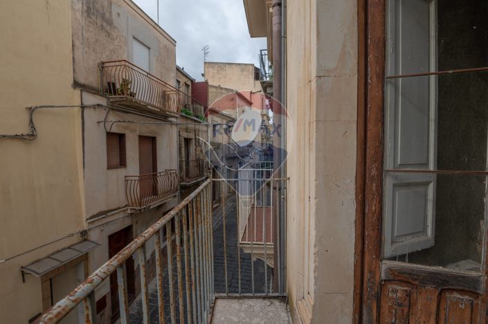 Image No.22-Appartement de 1 chambre à vendre à Caltagirone