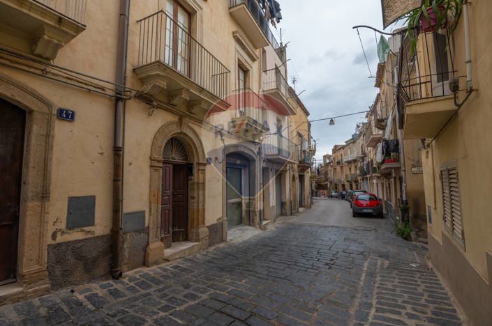 Image No.4-Appartement de 1 chambre à vendre à Caltagirone