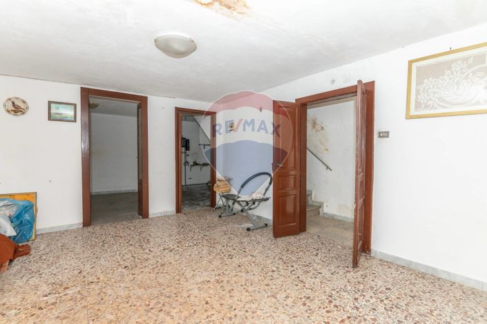 Image No.5-Maison de 2 chambres à vendre à Caltagirone