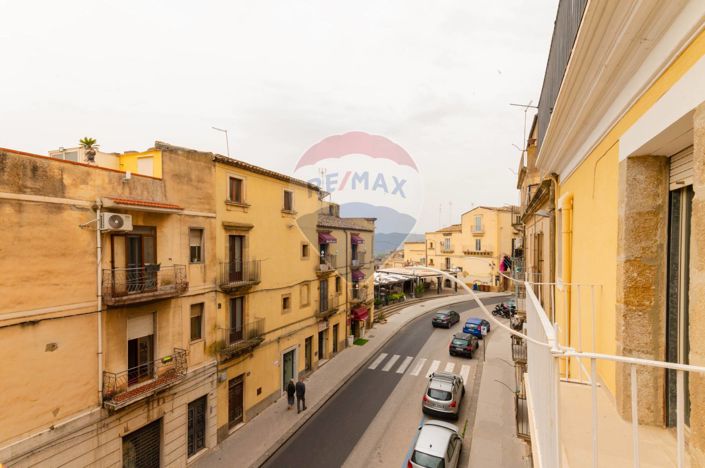 Image No.16-Appartement de 2 chambres à vendre à Caltagirone