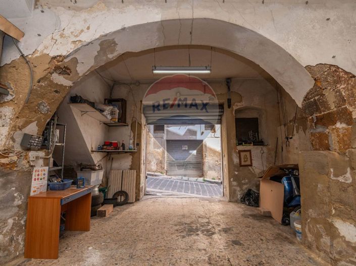 Image No.23-Maison de 2 chambres à vendre à Caltagirone