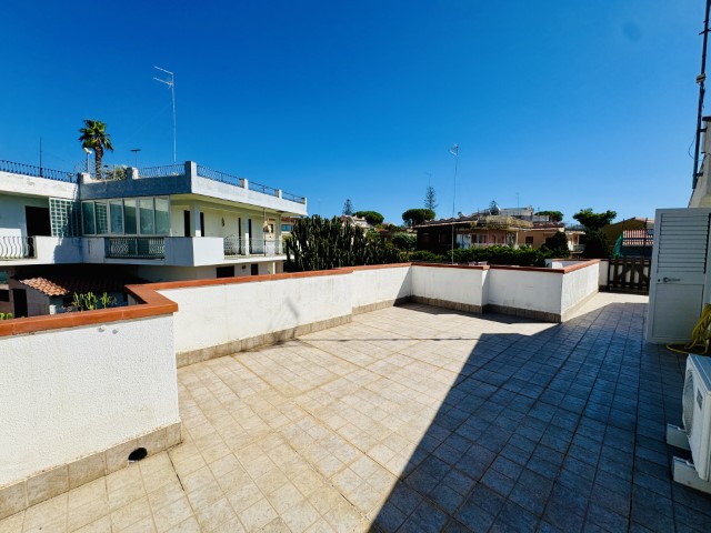 Image No.2-5 Bed Villa for sale