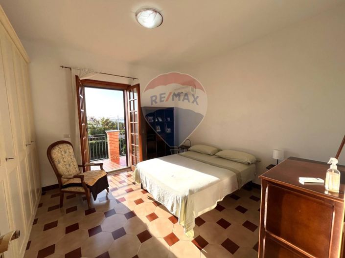 Image No.23-6 Bed Villa for sale