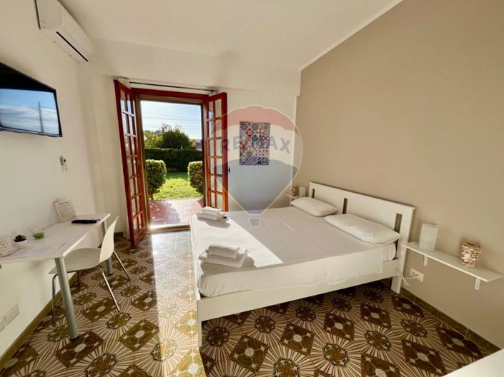 Image No.27-6 Bed Villa for sale