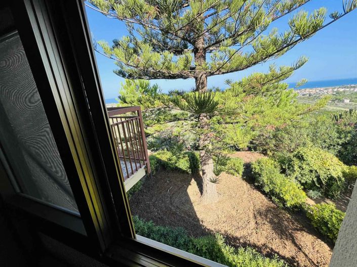 Image No.23-6 Bed Villa for sale