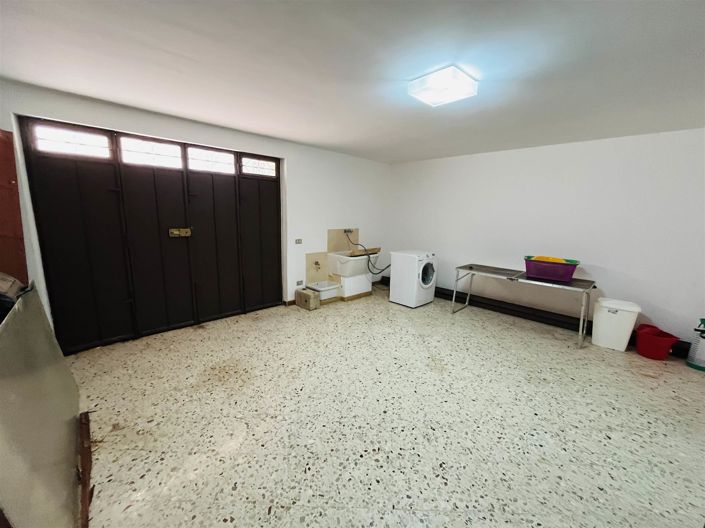 Image No.33-6 Bed Villa for sale