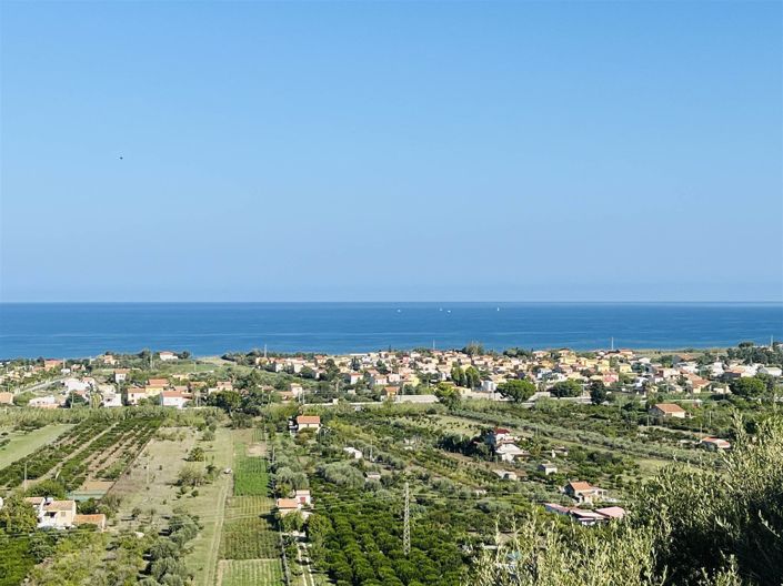 Image No.44-6 Bed Villa for sale