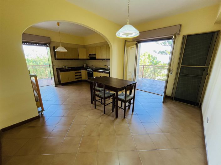 Image No.8-6 Bed Villa for sale