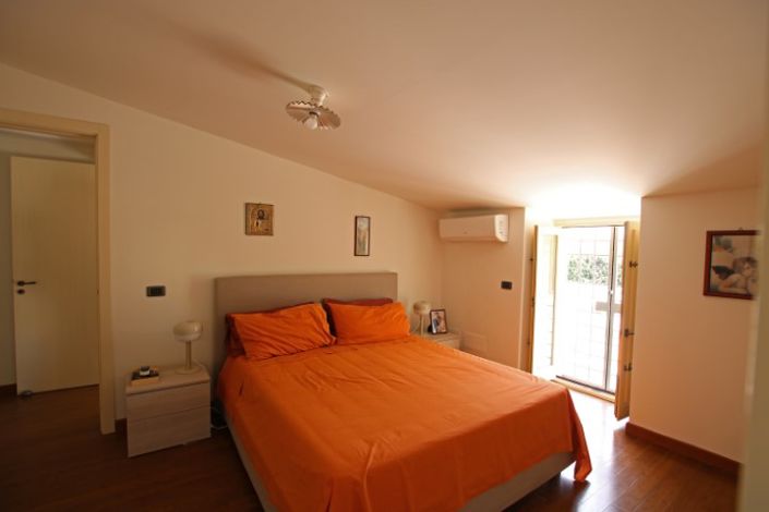 Image No.23-4 Bed Villa for sale