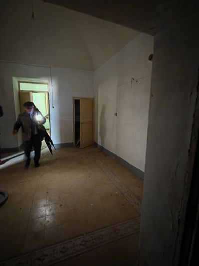 Image No.11-2 Bed Property for sale