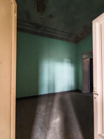 Image No.13-2 Bed Property for sale