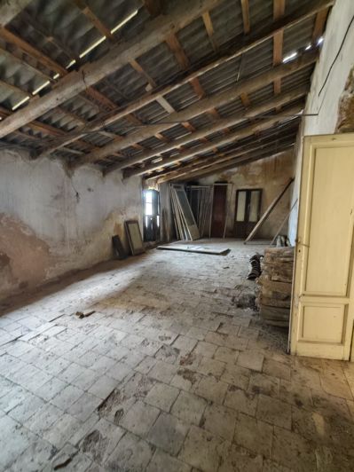 Image No.30-2 Bed Property for sale