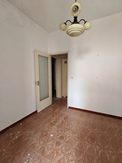 Image No.16-2 Bed House for sale