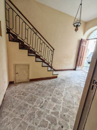 Image No.2-2 Bed House for sale