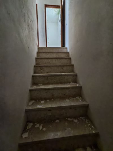 Image No.20-2 Bed House for sale