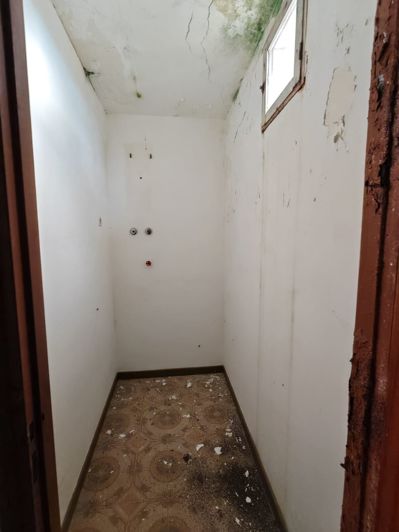 Image No.21-2 Bed House for sale