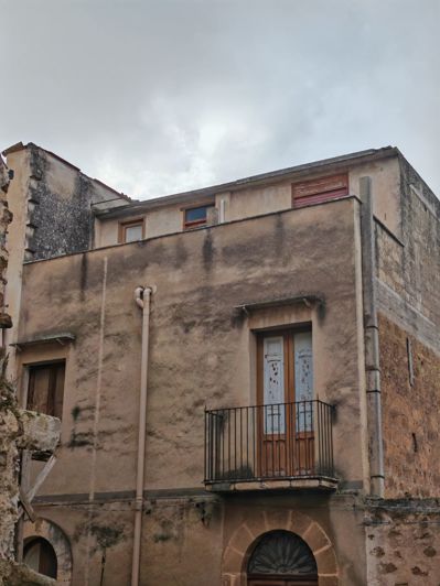 Image No.26-2 Bed House for sale