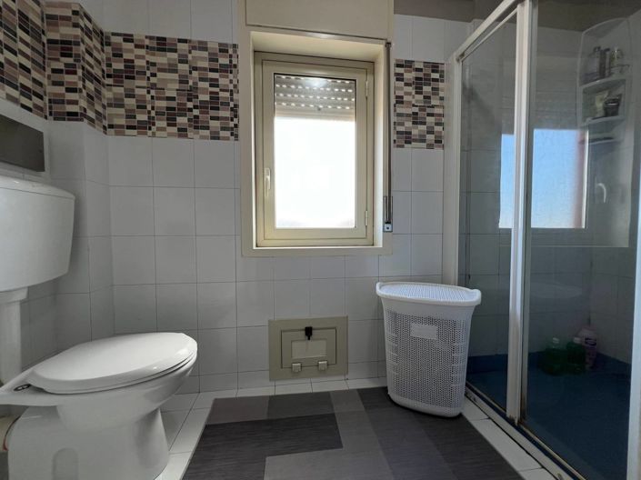 Image No.18-2 Bed Apartment for sale