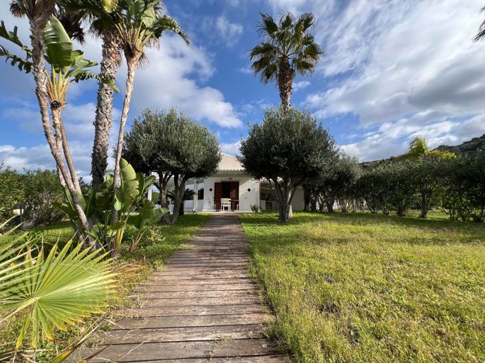 Image No.2-Villa de 2 chambres à vendre à Castellammare del Golfo