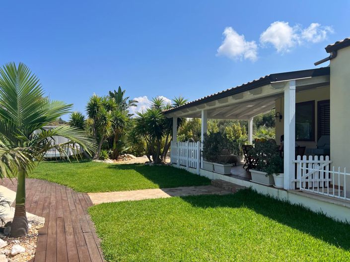 Image No.2-Villa de 2 chambres à vendre à Castellammare del Golfo