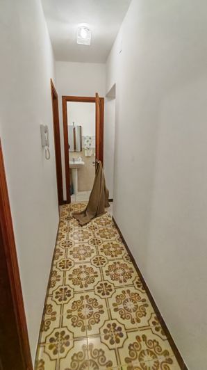 Image No.17-4 Bed House for sale