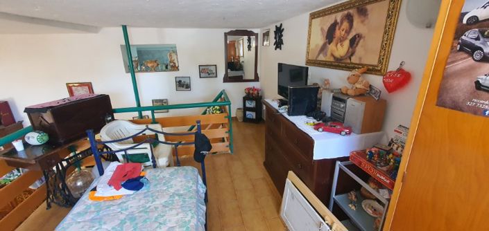 Image No.21-3 Bed Property for sale