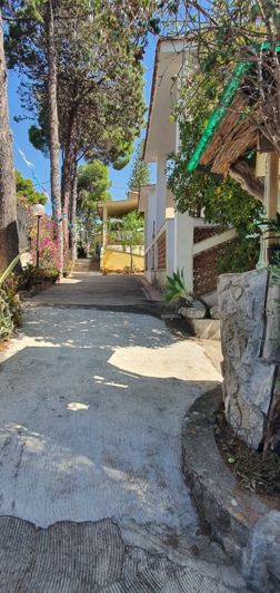 Image No.25-3 Bed Property for sale