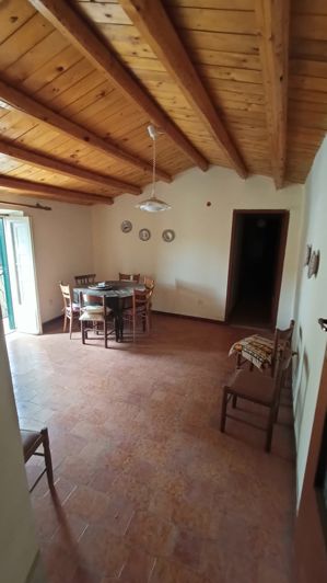 Image No.6-2 Bed House for sale