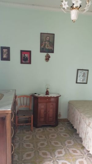 Image No.12-2 Bed House for sale