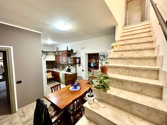 Image No.23-3 Bed Apartment for sale