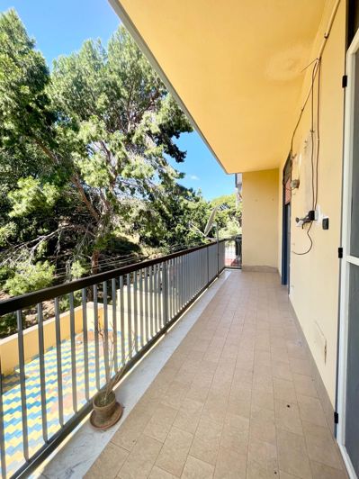 Image No.20-3 Bed Apartment for sale