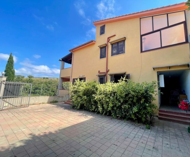 Image No.4-2 Bed Villa for sale