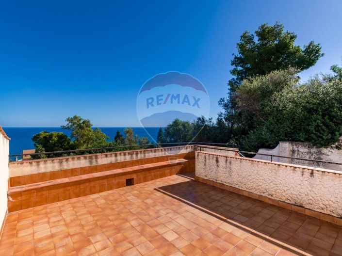 Image No.25-4 Bed Villa for sale