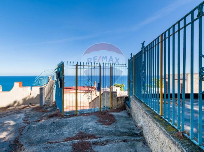 Image No.4-4 Bed Villa for sale