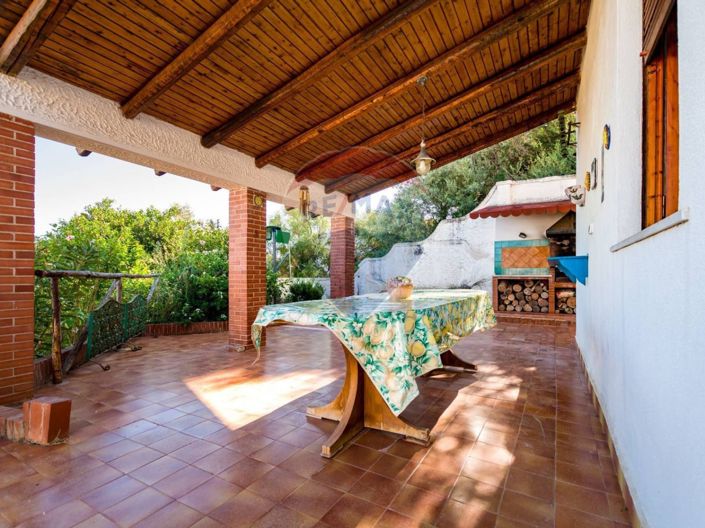 Image No.9-4 Bed Villa for sale