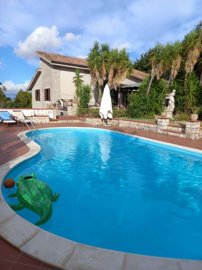 ciminna-pool-villa-350k-1