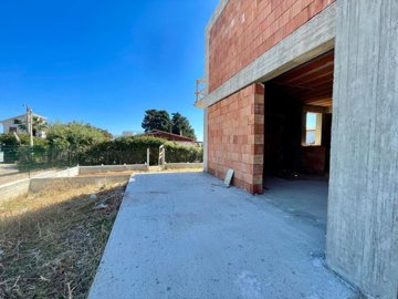 whatsapp-image-2025-08-09-at-124545