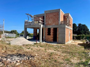 whatsapp-image-2025-08-09-at-124543-2