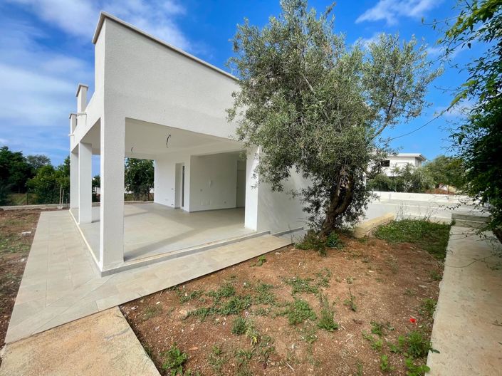 Image No.10-2 Bed Villa for sale