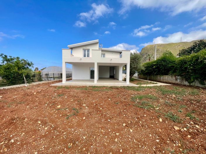 Image No.11-2 Bed Villa for sale