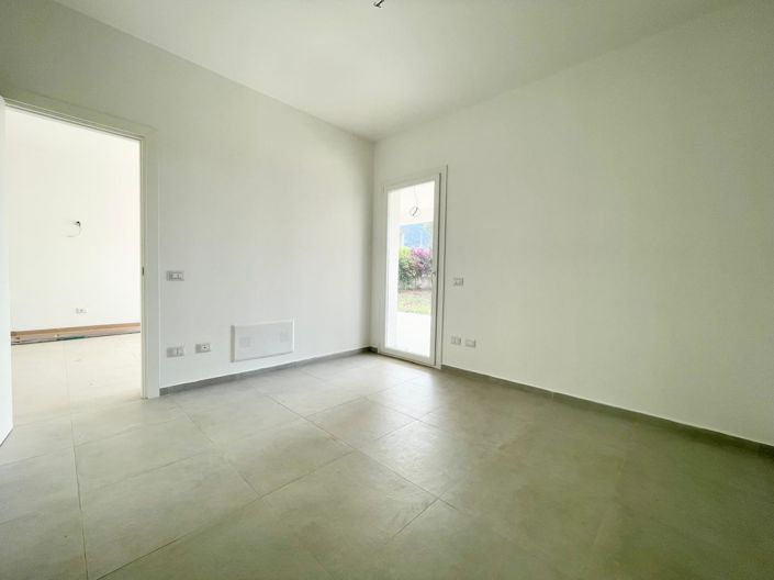 Image No.25-2 Bed Villa for sale