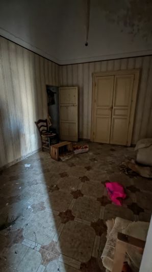 Image No.11-2 Bed House for sale