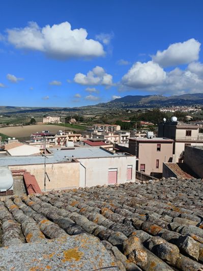 Image No.22-2 Bed House for sale