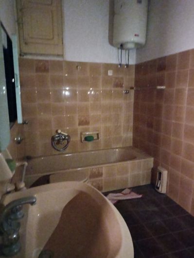 Image No.8-2 Bed House for sale