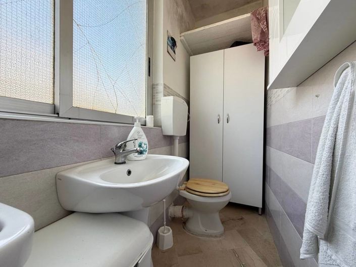 Image No.27-2 Bed Apartment for sale