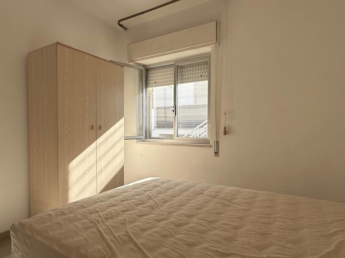 Image No.11-2 Bed Villa for sale