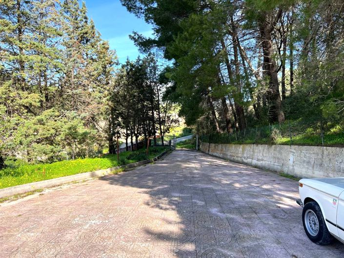 Image No.29-3 Bed Villa for sale