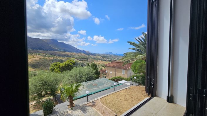 Image No.19-3 Bed Villa for sale