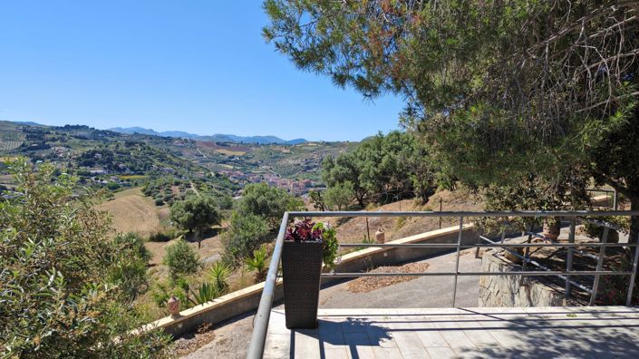 Image No.15-2 Bed Villa for sale